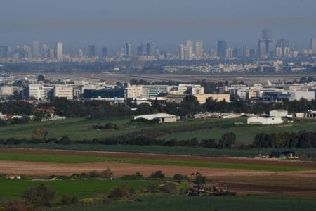 תצפית עירונית מתל חדיד