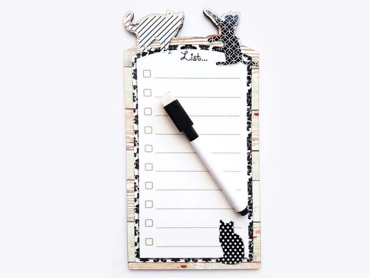 לוח מחיק חתול שחור